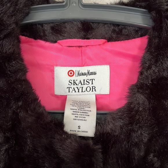 Neiman Marcus/Target Skaist Taylor Fur like material vest - Picture 4 of 6